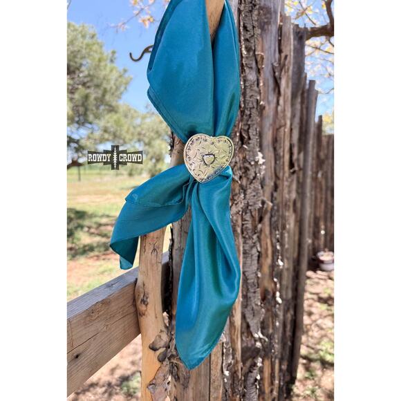 Western Cowgirl Heart Breaker Wild Rag Scarf Slide Ring Tee Clip - Picture 2 of 2